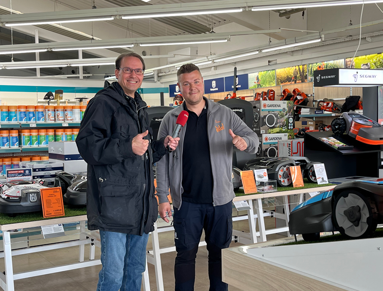 Persönliche Beratung bei Pölzl im Schauraum in Neuhofen